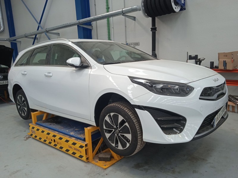 KIA CEED TOURER (CD)