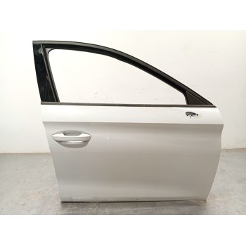 PUERTA DELANTERA DERECHA 5FA831052B 