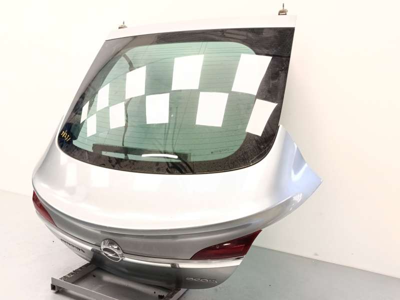 Recambio de porton trasero para opel insignia a (g09) 2.0 cdti (68) referencia OEM IAM 23424126 2