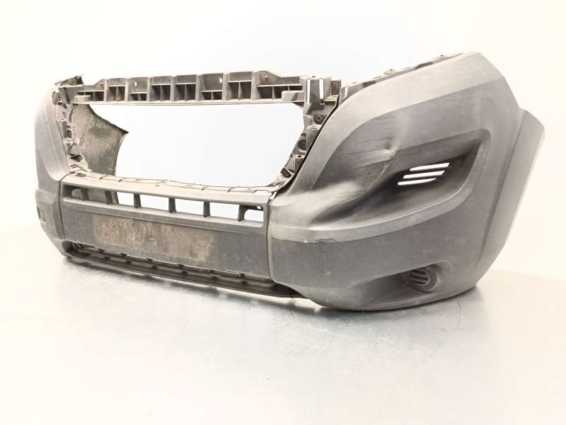 Recambio de paragolpes delantero para citroën jumper iii furgoneta 2.2 hdi 130 referencia OEM IAM 1611705180 1612473480 16124731 2