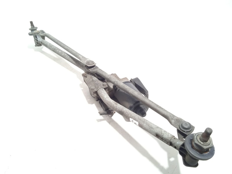 MOTOR LIMPIA DELANTERO A9068200040 