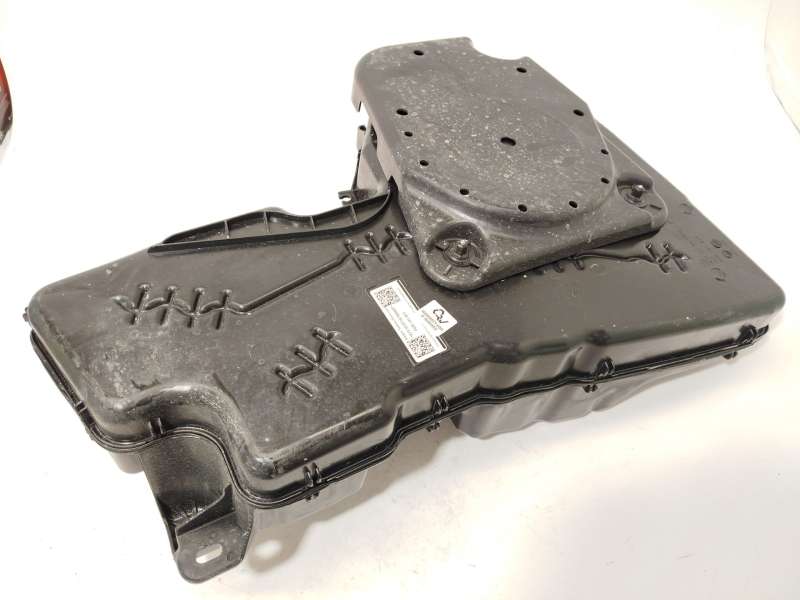 Recambio de deposito aditivo fap adblue para volkswagen tiguan 2,0 tig referencia OEM IAM 5QS131877 4