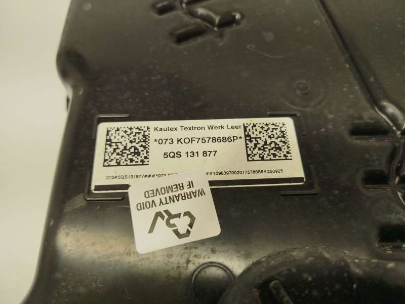 Recambio de deposito aditivo fap adblue para volkswagen tiguan 2,0 tig referencia OEM IAM 5QS131877 6