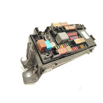 CAJA RELES / FUSIBLES 8264147050A 