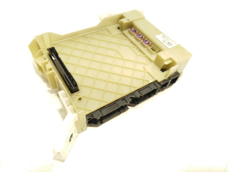 CAJA RELES / FUSIBLES 8273002P80 