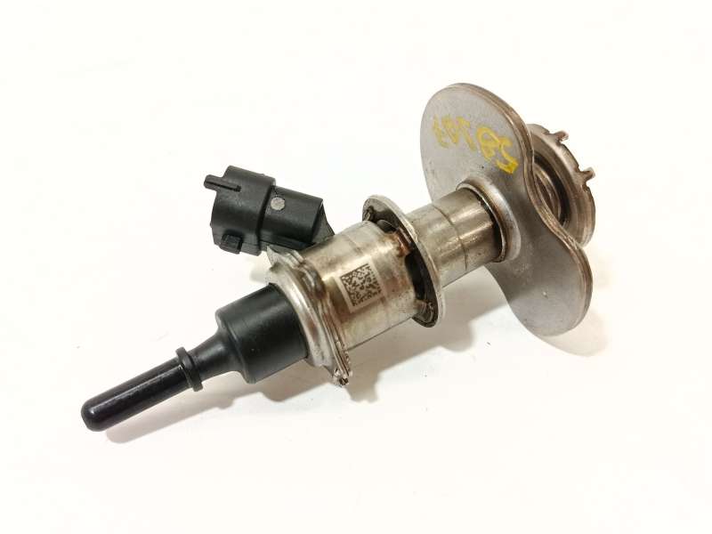 Recambio de inyector para volkswagen tiguan 2,0 tig referencia OEM IAM 05L131113AD  0444021118 3