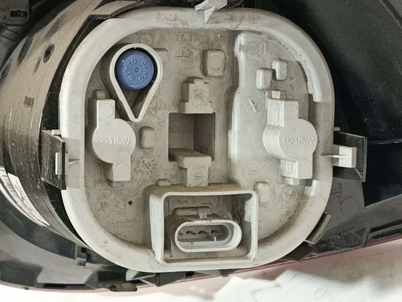 Recambio de piloto trasero izquierdo para fiat bravo ii (198_) 1.6 d multijet (198axh1b) referencia OEM IAM 51934335 - Blanco 4