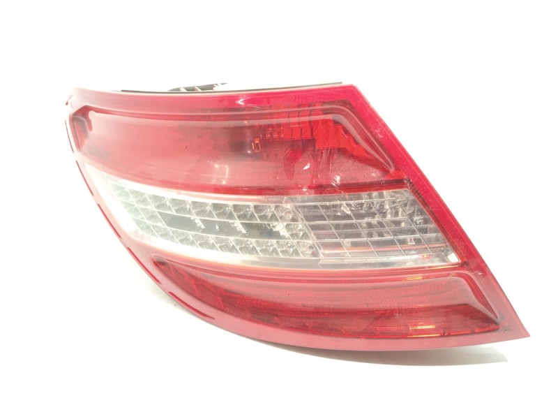 PILOTO TRASERO IZQUIERDO A2048201964 