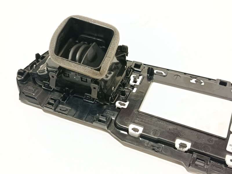 Recambio de embellecedor para volkswagen tiguan 2,0 tig referencia OEM IAM 571858416AEIS 5