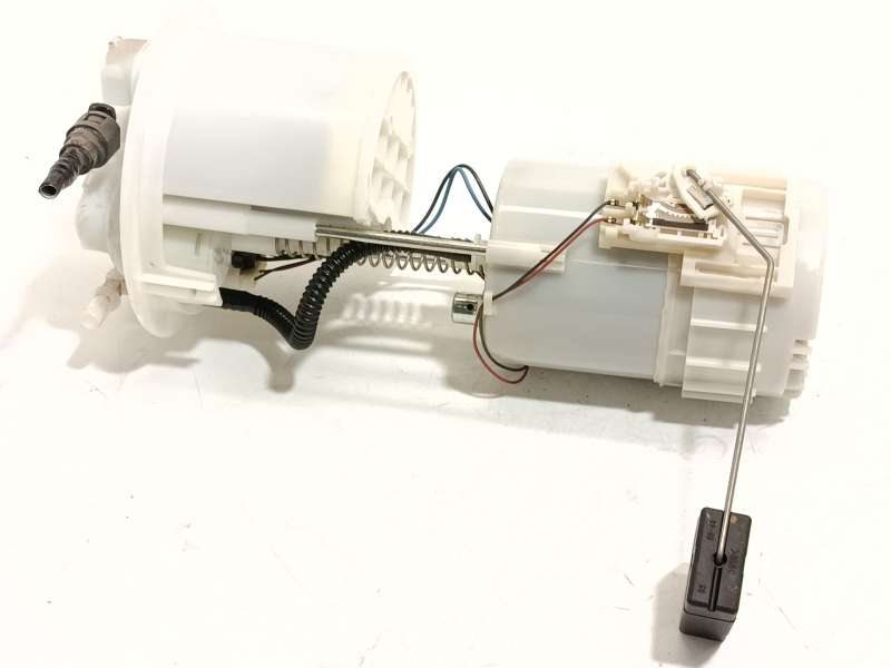 Recambio de bomba combustible para toyota aygo (_b4_) 1.0 (kgb40) referencia OEM IAM 770200H041 772400H030 - Blanco 3