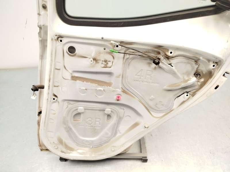 Recambio de puerta trasera derecha para toyota aygo (_b4_) 1.0 (kgb40) referencia OEM IAM 670030H030 - Blanco 6