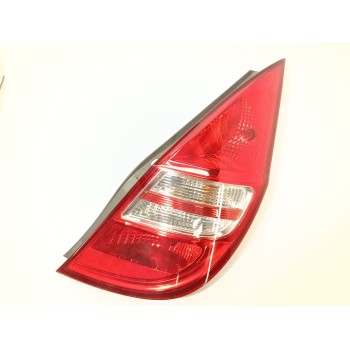 PILOTO TRASERO DERECHO 924022L010 