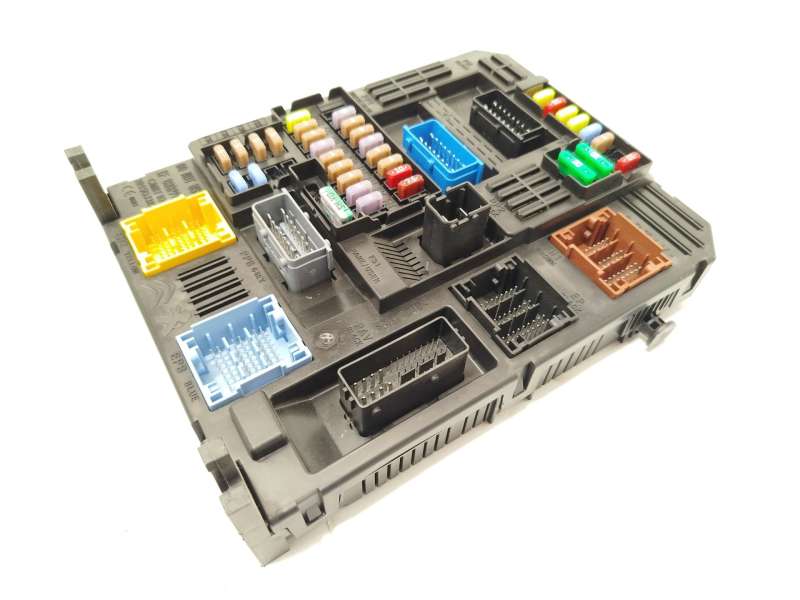 Recambio de caja reles / fusibles para jeep avenger referencia OEM IAM 9845141280  28751768 - Negro 2