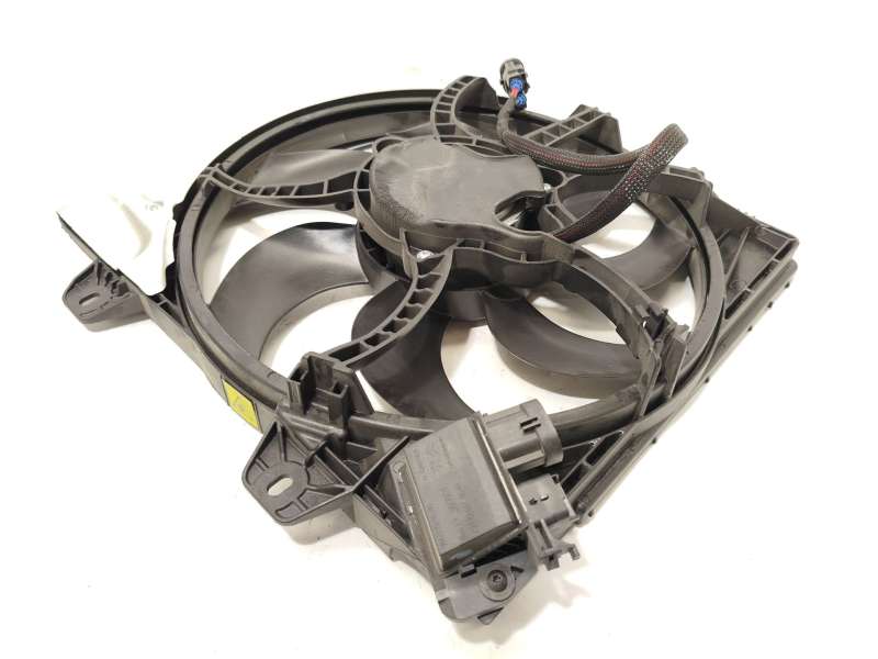 Recambio de electroventilador para jeep avenger referencia OEM IAM 9827752980 - Negro 2
