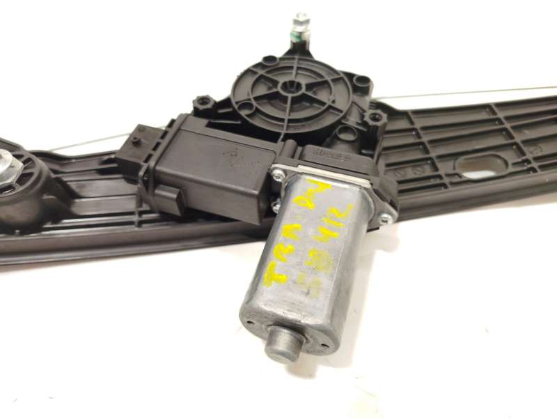 Recambio de elevalunas trasero derecho para jeep avenger referencia OEM IAM 52232933 - Negro 2