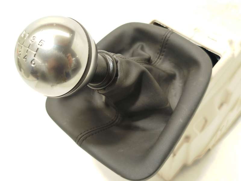 Recambio de palanca cambio para jeep avenger referencia OEM IAM 9845930080 - Negro 2
