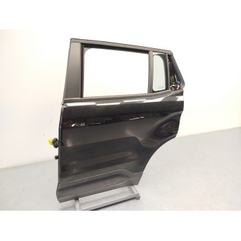 Recambio de puerta trasera izquierda para jeep avenger referencia OEM IAM 52169953  