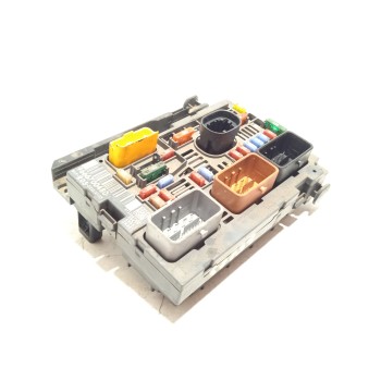 CAJA RELES / FUSIBLES 9666700480 