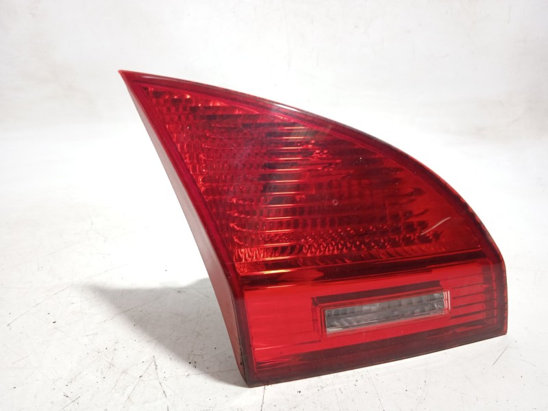 PILOTO TRASERO IZQUIERDO INTERIOR 924051P000 