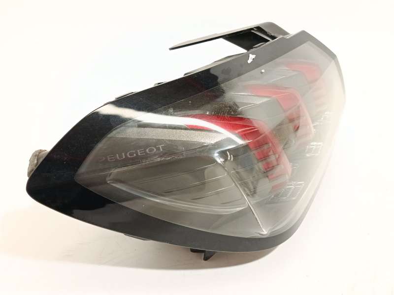 Recambio de piloto trasero izquierdo para peugeot 208 ii (ub_, up_, uw_, uj_) 1.2 puretech 100 referencia OEM IAM 9823216880  L9 - Gris 3