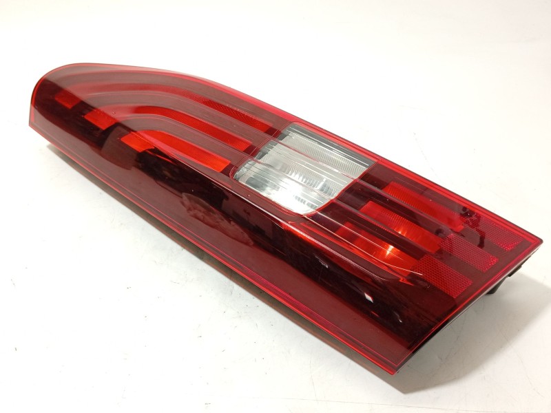 PILOTO TRASERO IZQUIERDO 9819427380 