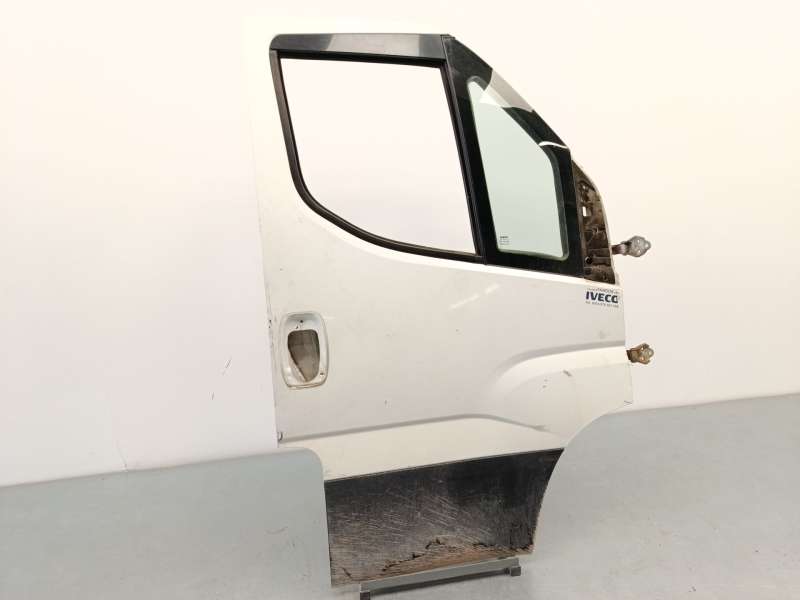 Recambio de puerta delantera derecha para iveco daily vi caja/chasis 33s15, 35s15, 35c15 referencia OEM IAM 5801519999 - Blanco 2