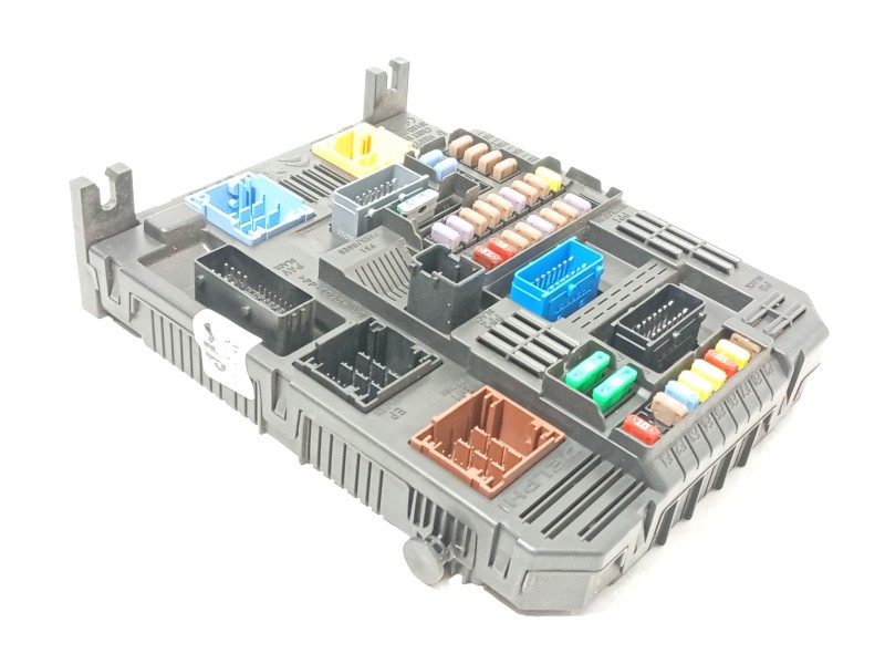 CAJA RELES / FUSIBLES 9830707880 1617549580 