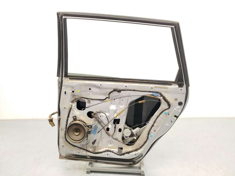 Recambio de puerta trasera derecha para mitsubishi grandis (na_w) 2.0 di-d (na8w) referencia OEM IAM 5730A048 - Plata 5