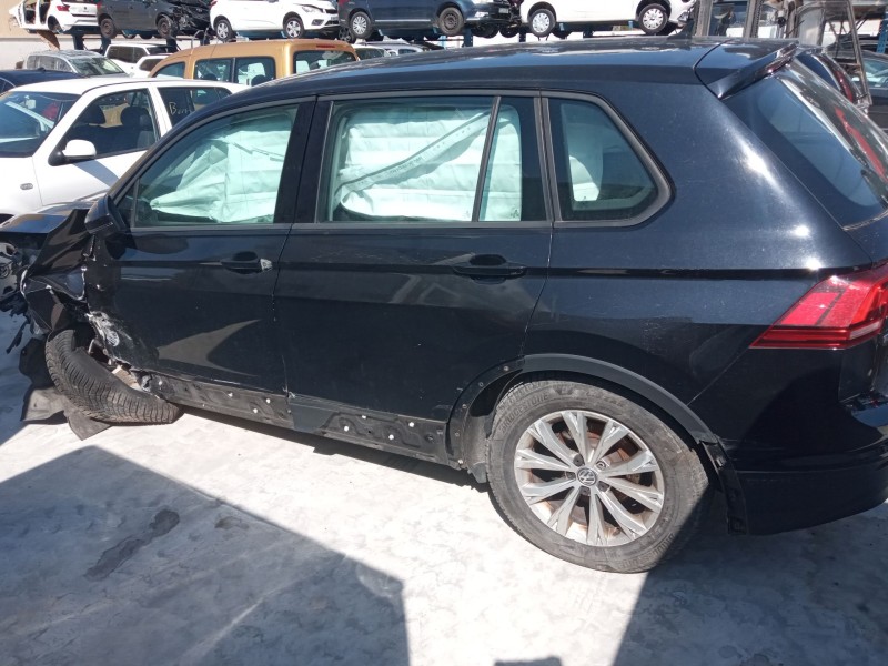 VOLKSWAGEN TIGUAN (AD1, AX1)