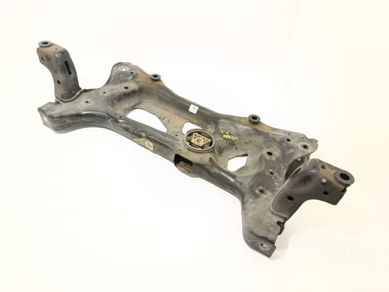 Recambio de puente delantero para skoda superb iii station wagon (3v5) 2.0 tdi referencia OEM IAM 3Q0199315B 2