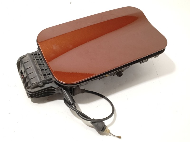 TAPA EXTERIOR COMBUSTIBLE 9817933380 9819748880 