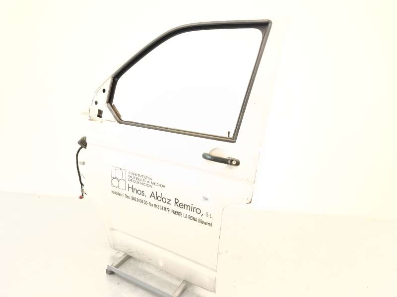 Recambio de puerta delantera izquierda para volkswagen transporter t5 furgoneta (7ha, 7hh, 7ea, 7eh) 2.5 tdi referencia OEM IAM 2