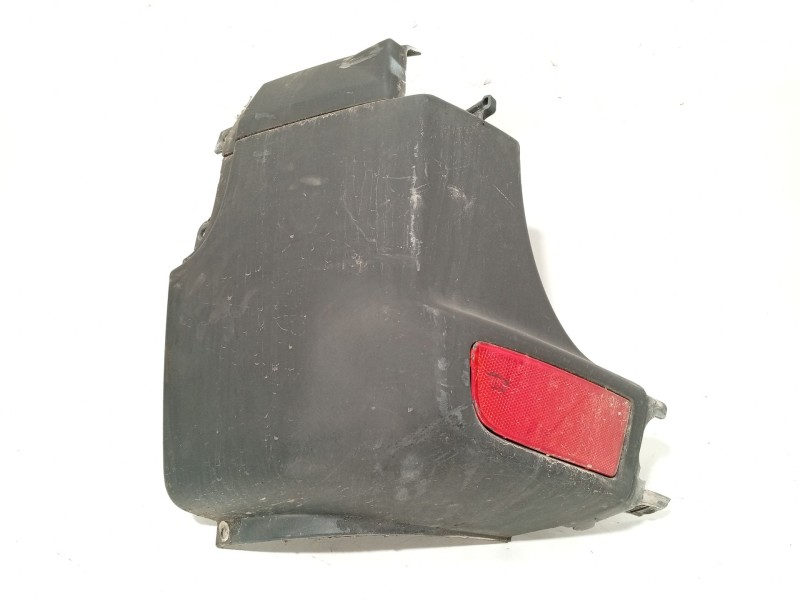 PUNTERA PARAGOLPES TRASERA IZQUIERDA A9068802371 A9068801071 