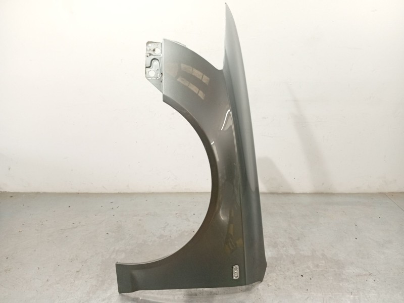 ALETA DELANTERA IZQUIERDA 4F0821103A 