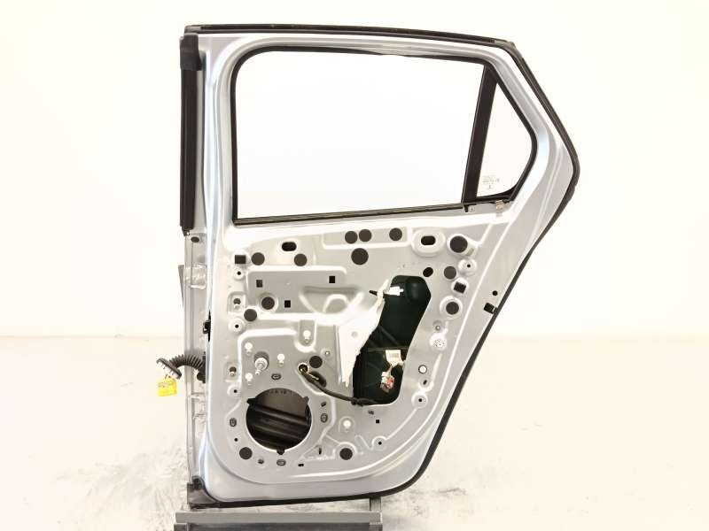 Recambio de puerta trasera derecha para opel corsa f (p2jo) 1.2 (68) referencia OEM IAM 9837705980 4