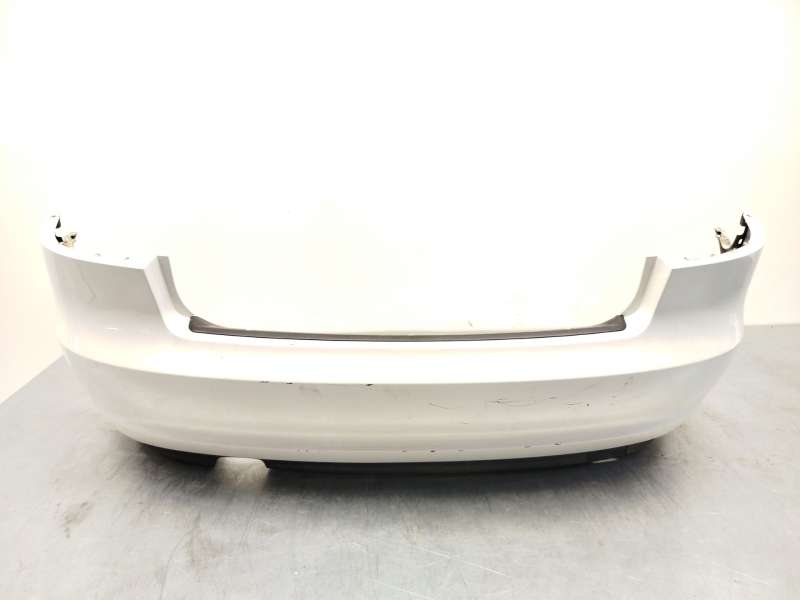 PARAGOLPES TRASERO 8P3807303DGRU 