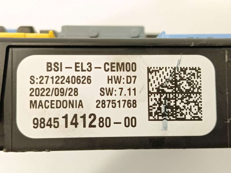 Recambio de caja reles / fusibles para opel corsa f (p2jo) 1.2 (68) referencia OEM IAM 9845141280  28751768 4