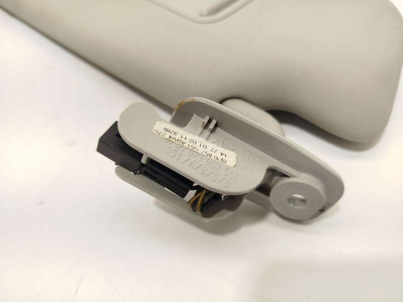 Recambio de parasol izquierdo para audi a3 (8p1) 1.2 tsi referencia OEM IAM 8P0857551A9V4 - Blanco 4
