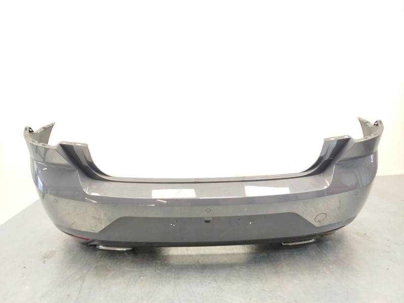 PARAGOLPES TRASERO 6F0807421HGRU 