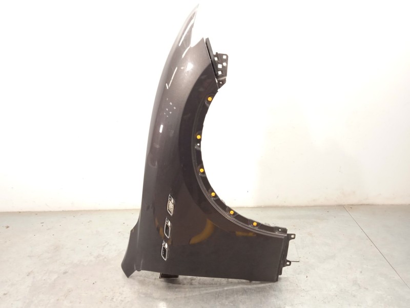 ALETA DELANTERA DERECHA NOREF 