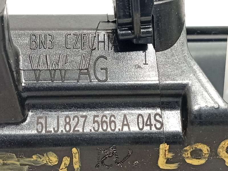 Recambio de maneta exterior porton para volkswagen tiguan 2,0 tig referencia OEM IAM 5J827566A04S 5LJ827566A 5