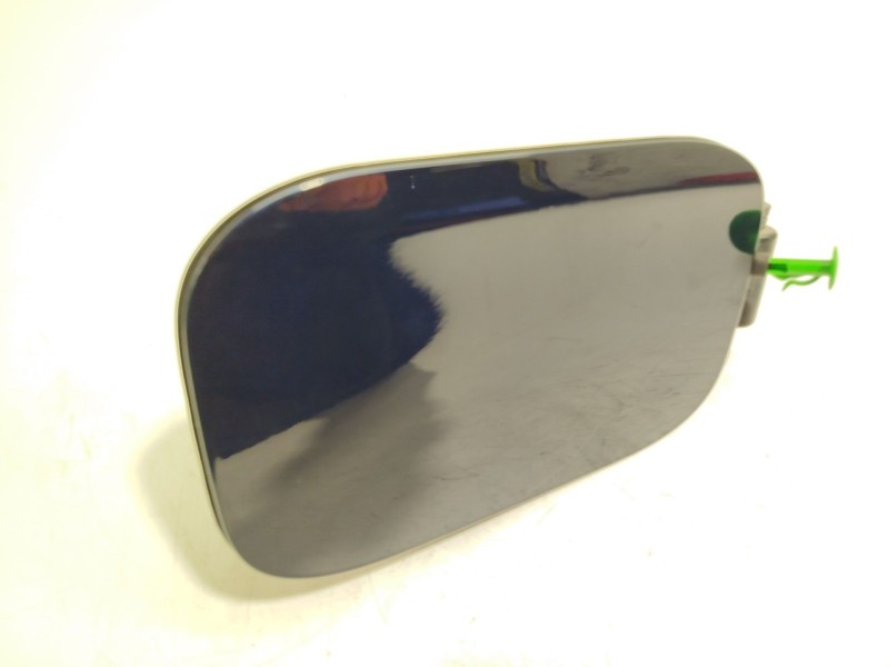 TAPA EXTERIOR COMBUSTIBLE 55112652AA 55112780AA K55112652AA