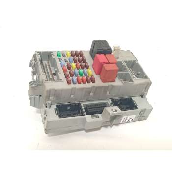 CAJA RELES / FUSIBLES 6500AN 6500GE 