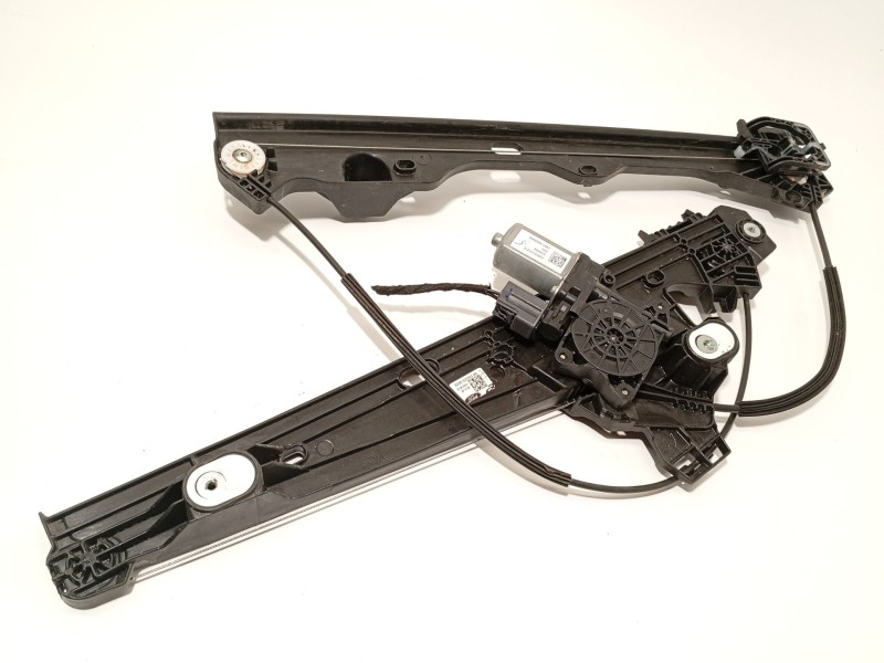 ELEVALUNAS DELANTERO DERECHO R2X6V23200BB 2707231 