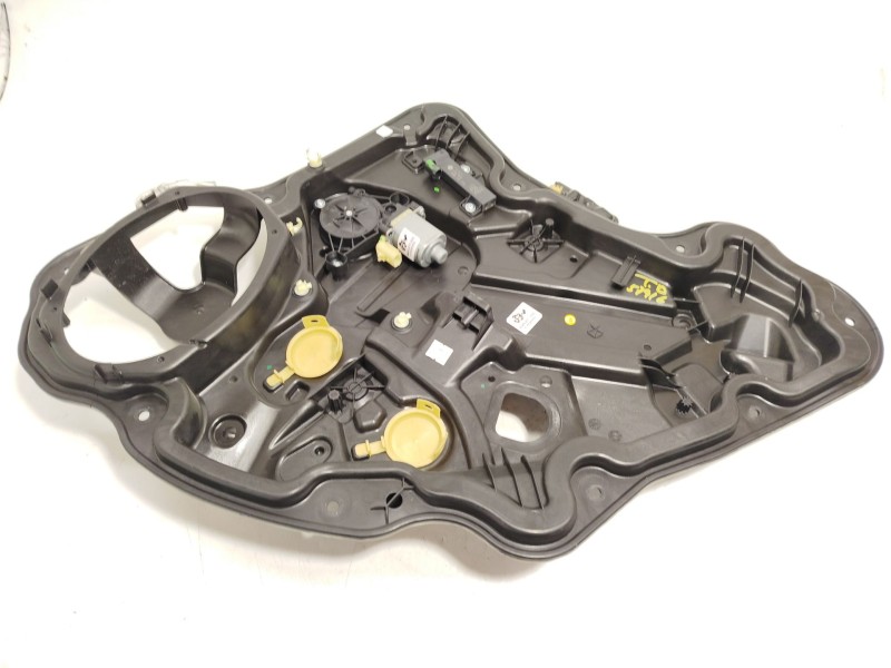 ELEVALUNAS TRASERO DERECHO 68243944AA 