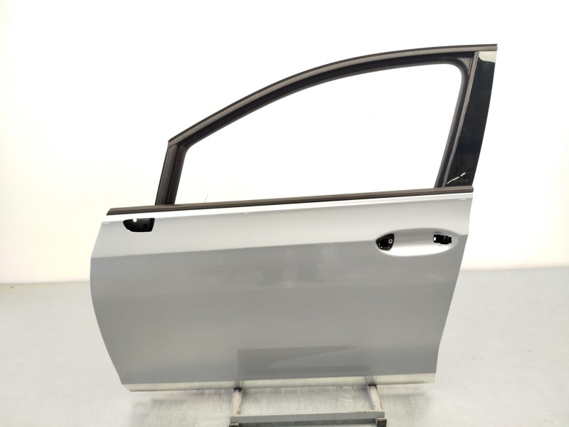 PUERTA DELANTERA IZQUIERDA 5H4831055K 