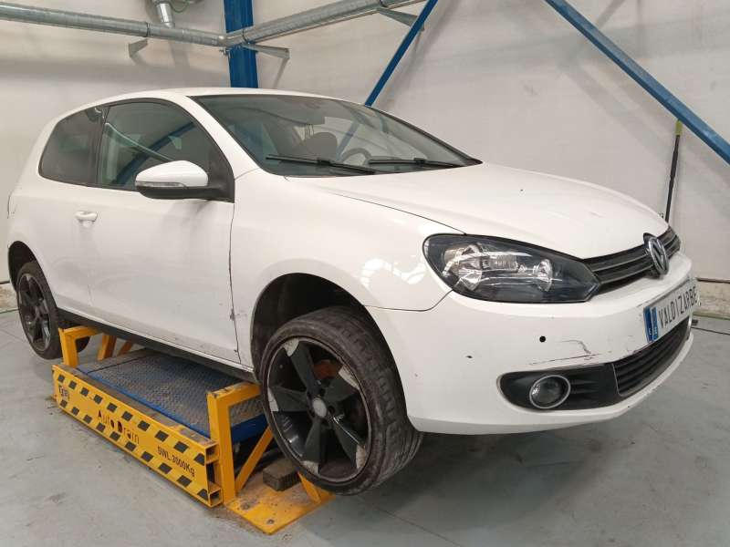 VOLKSWAGEN GOLF VI (5K1)