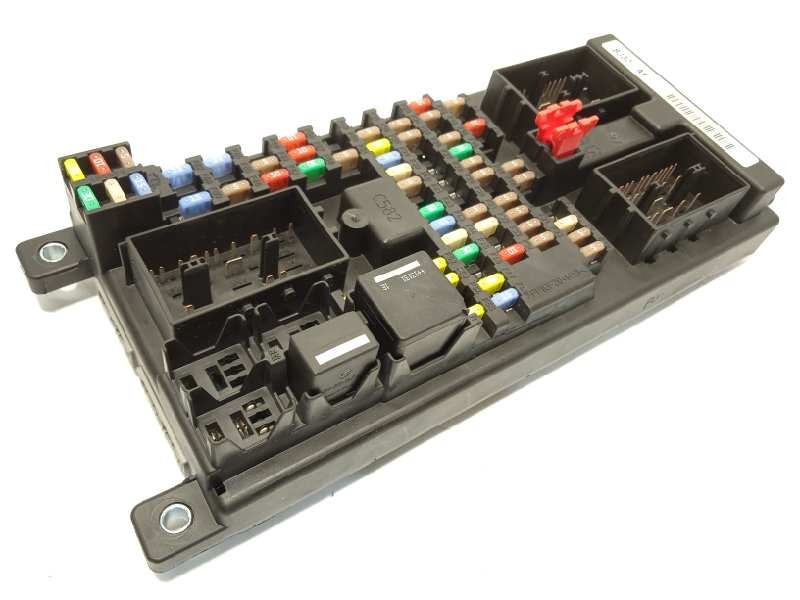 CAJA RELES / FUSIBLES BJ3214F041AE LR048419