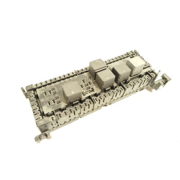 CAJA RELES / FUSIBLES A1669064202 