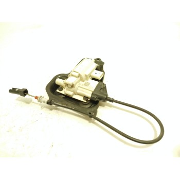 CERRADURA PUERTA TRASERA DERECHA A1667601000 